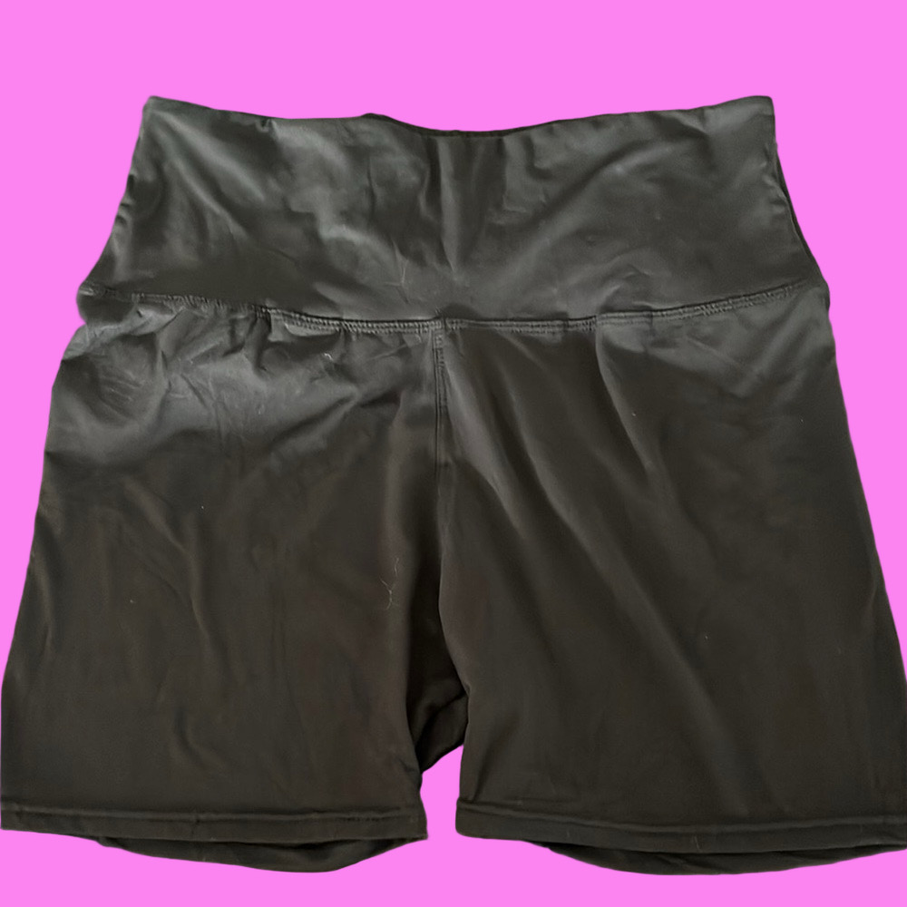 NWT Super Buttery Soft Black Women's Stretchy Yoga/Biker Shorts